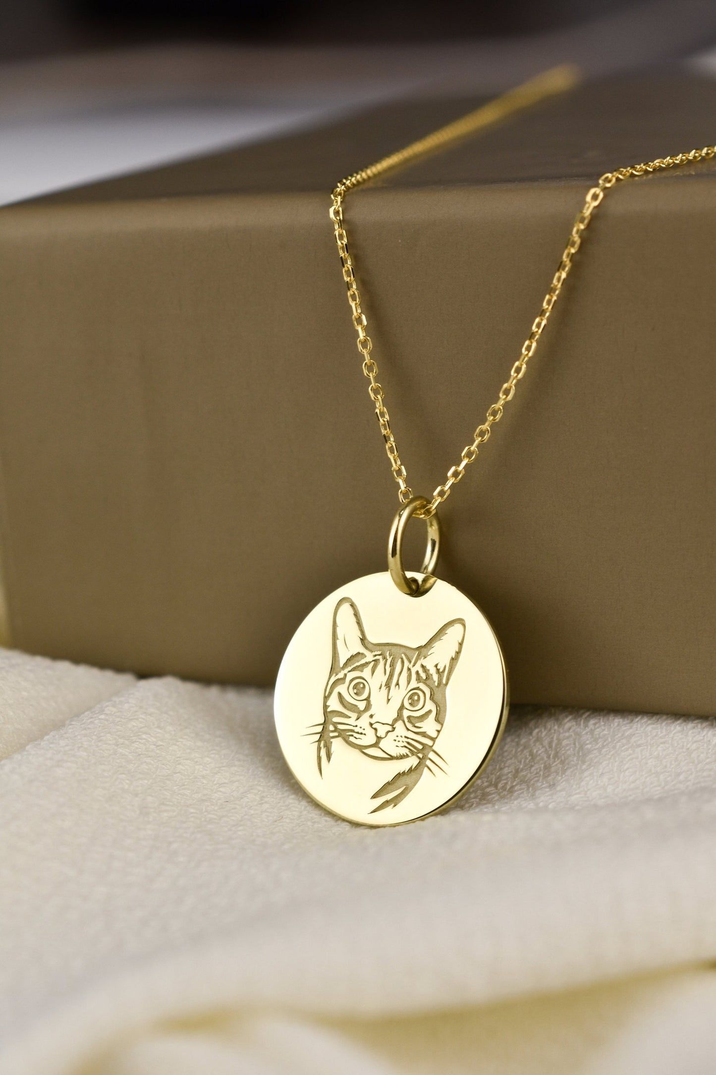 Pet Personalised Sketch Pendant