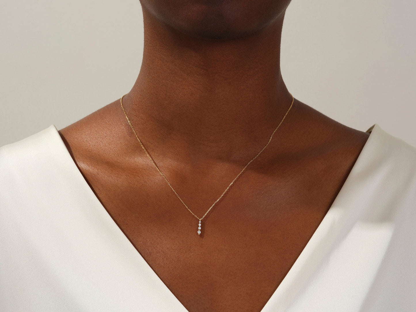 0.11 TCW Round Drop Pendant Moissanite Necklace 4
