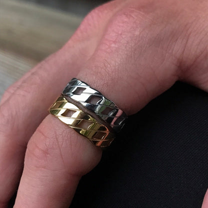 Cuban Chain Style Mens Wedding Band