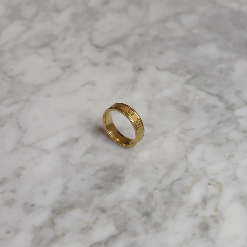 Engraveable Roman Numerals Wedding Band