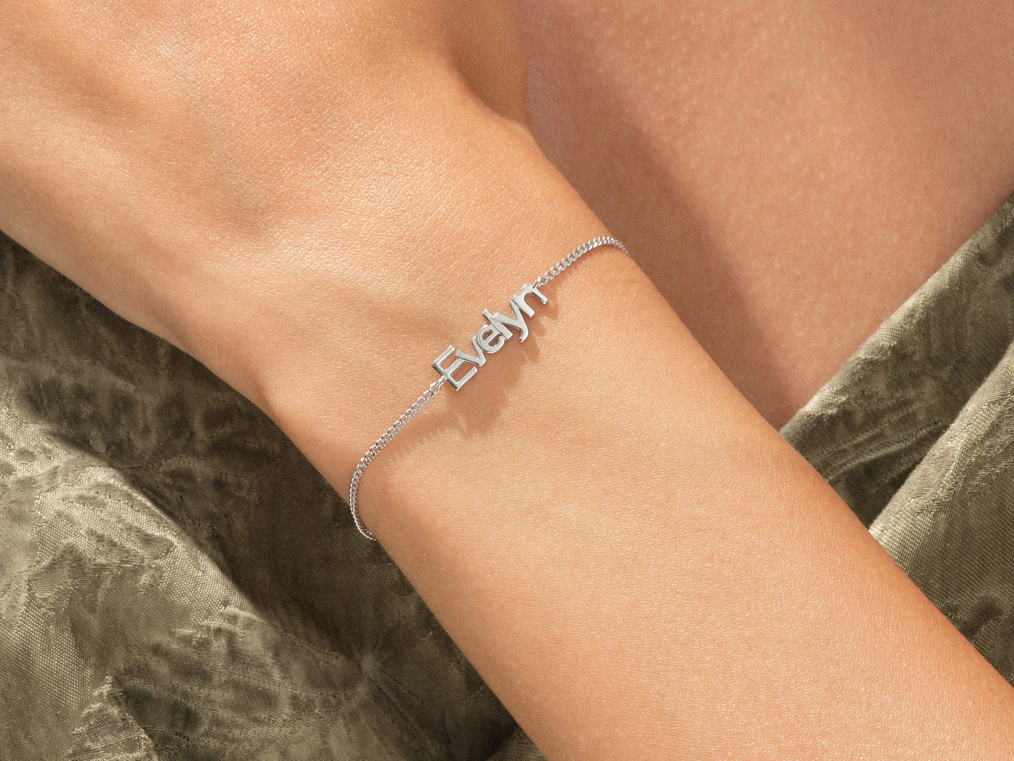 Rolo Chain Name Bracelet