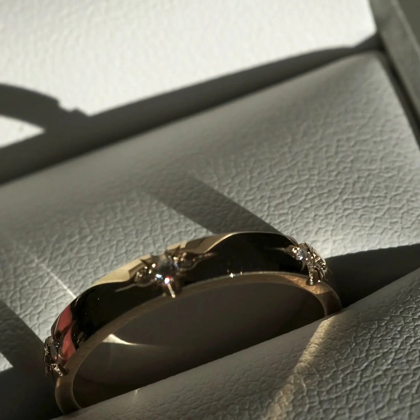 0.15 TCW Round Shaped Flush Setting Lab Grown Diamond Wedding Band