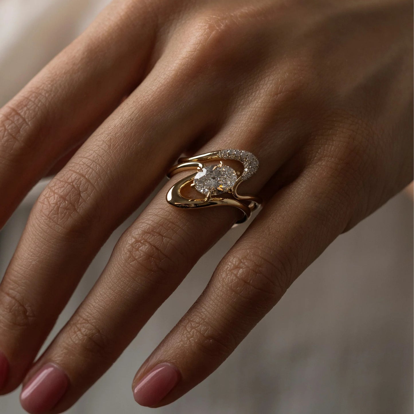 2.5 CT Oval Cut Curved Solitaire Lab Grown Diamond Engagement Ring