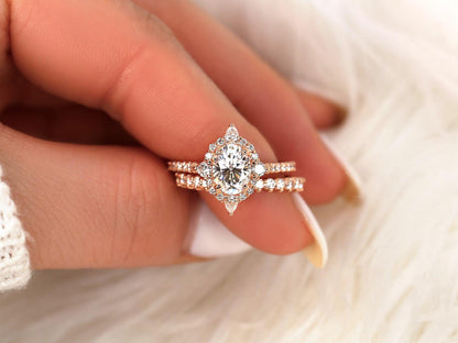 1.5 CT Oval Cut Halo & Pave  Lab Grown Diamond Bridal Ring Set