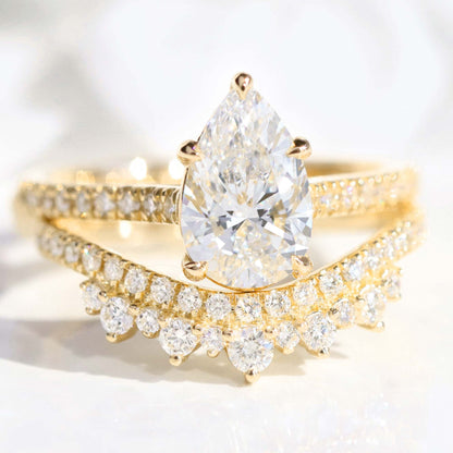 1.5 CT Pear Cut Curved Vintage Pave  Lab Grown Diamond Bridal Ring Set