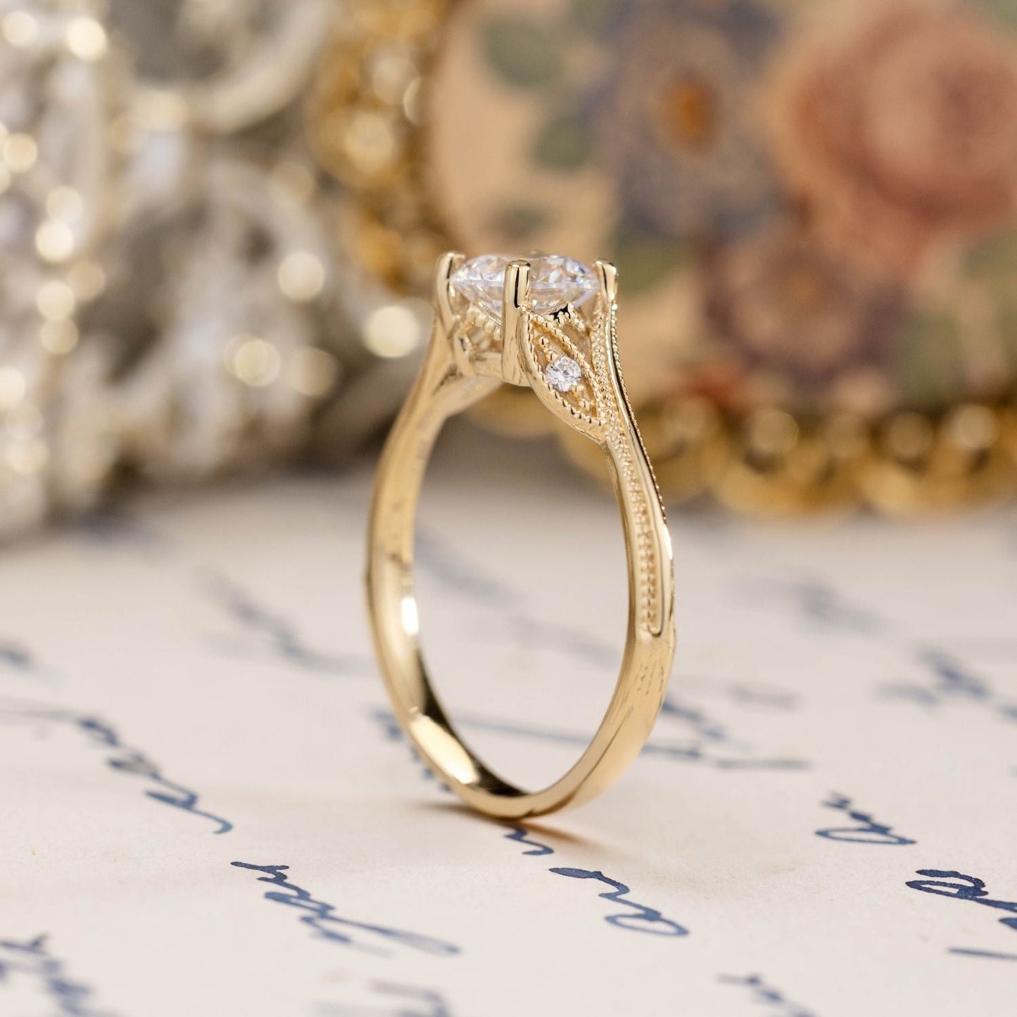 1 CT Round Shaped Vintage Styled Lab Grown Diamond Engagement Ring