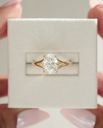 2 CT Oval Shaped Split Shank Lab Grown Diamond Engagement Ring