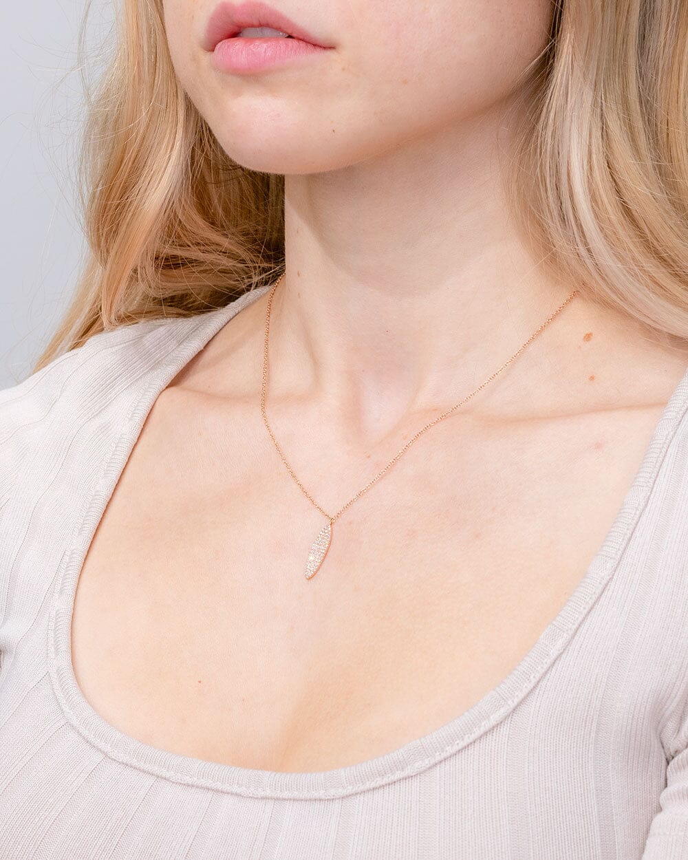 0.19 CT Round Leaf Pendant Lab Grown Diamond Necklace in Solid Gold