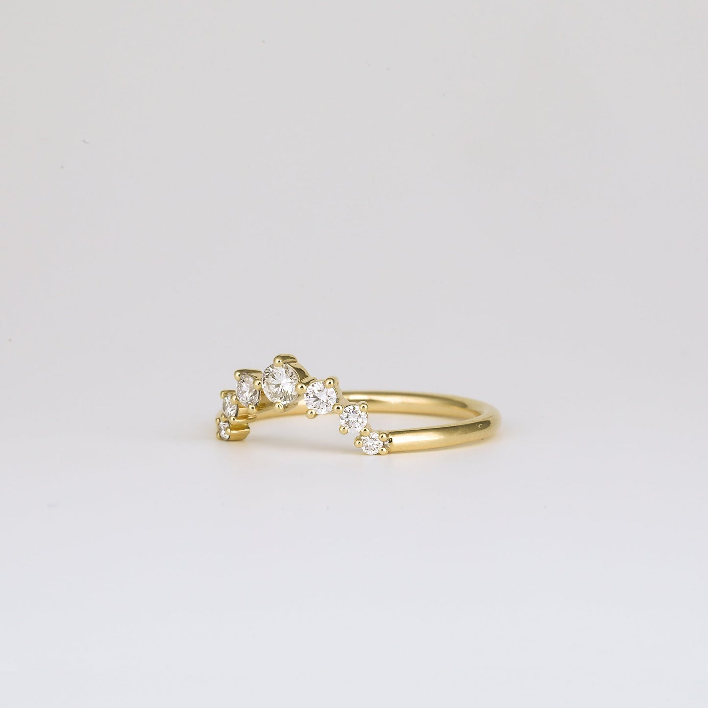 0.24 TCW Round Stones Curved Lab Grown Diamond Wedding Band