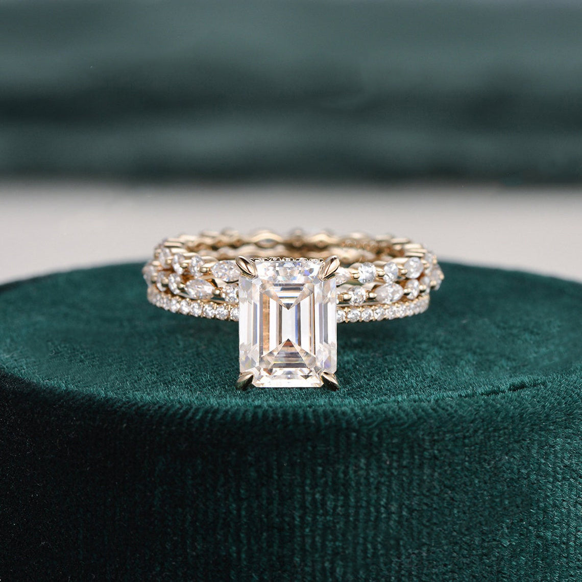 2.50 CT Emerald Cut Solitaire Style Moissanite Bridal Ring Set 1